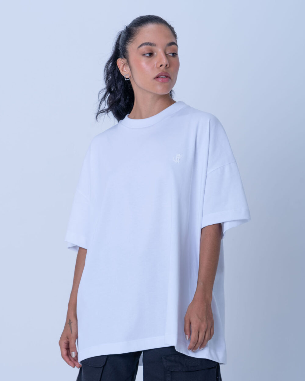 Camiseta Oversize Designio Blanco - Imagen 2