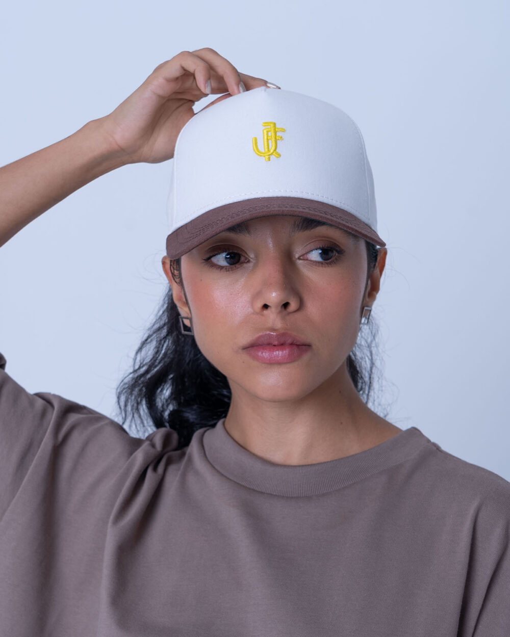 Gorra 5 Paneles Designio Beige - Imagen 3