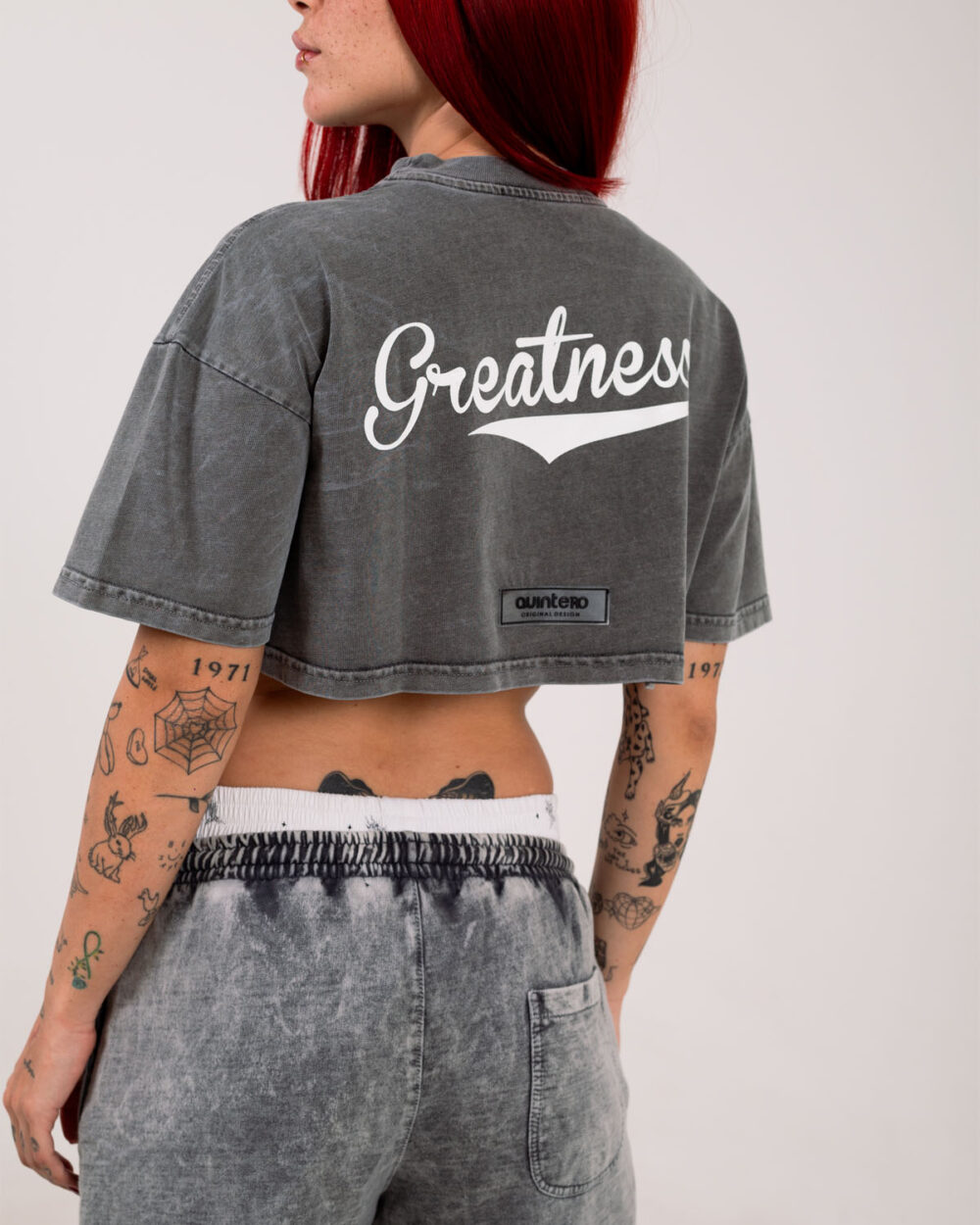 Crop Top Oversize Grandeza Gris - Imagen 3